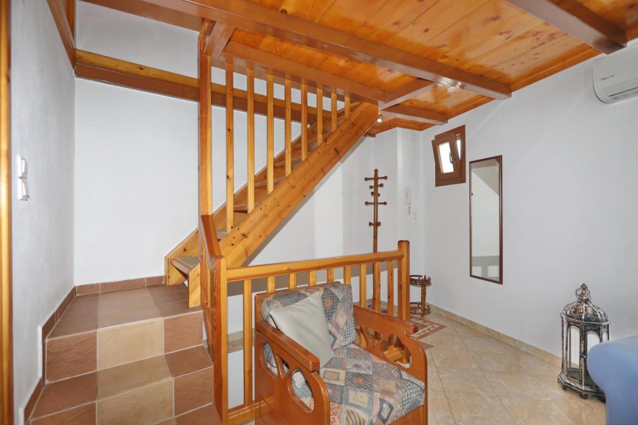 Traditional City Centre House スコペロス エクステリア 写真