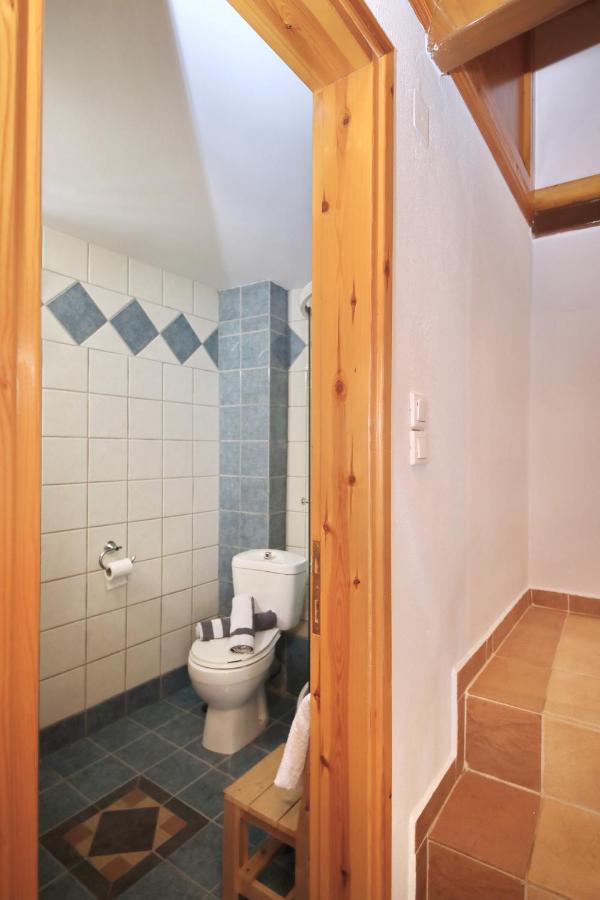 Traditional City Centre House スコペロス エクステリア 写真