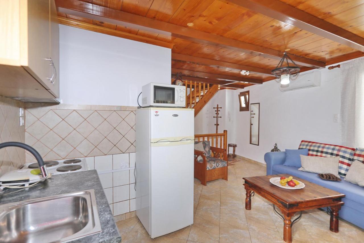 Traditional City Centre House スコペロス エクステリア 写真